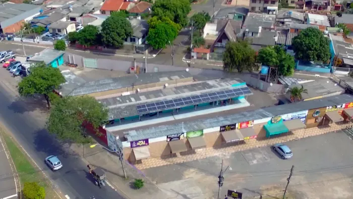 Foxter vende complexo comercial 2551 m² de área, com 12 lojas, 23 kitinetes mobiliada.