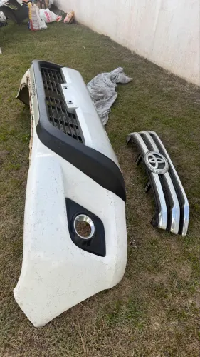 Pára-choque Hilux srx 2017 + front bumper 