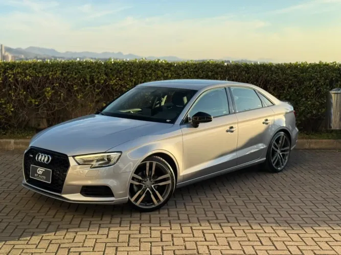 Audi A3 Sedan 1.4 TFSI Flex Tiptronic 4P 2017