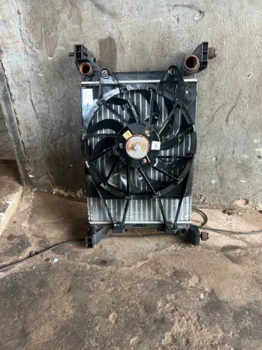 Radiador com ventoinha do mobi sem ar 