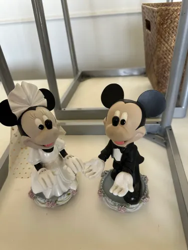 Casal decorativo Minie e Mickey