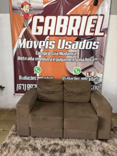 Sofa apenas retrátil ótimo estado Possui 1.45 por 1.20 aberto ((ENTREGO GRATIS))