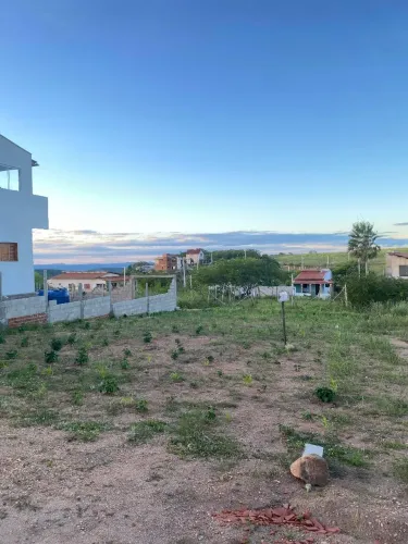 Vende-se terreno