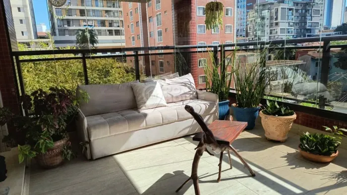 Apartamento à venda e locação na Vila Mariana Perto do Metrô 04 suítes 04 vagas