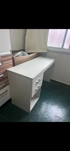 Vendo mesas de estudo e trabalho