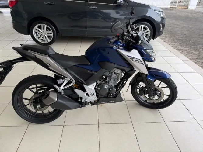CB 300 Twister Abs 25/26 1.800 km