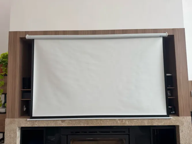 VENDO TELA DE PROJEÇÃO ELÉTRICA BETEC BT4575 - 120 POLEGADAS