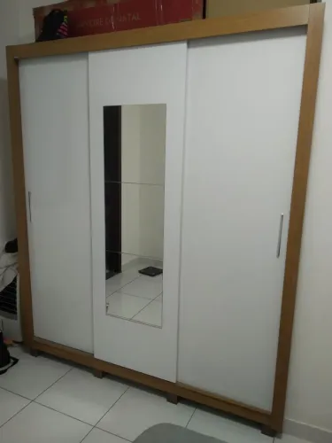 Guarda-roupa de casal