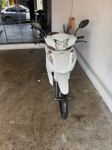 Honda Biz 125 EX/ 125 EX Flex 2025