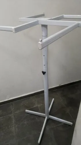 Arara suástica.