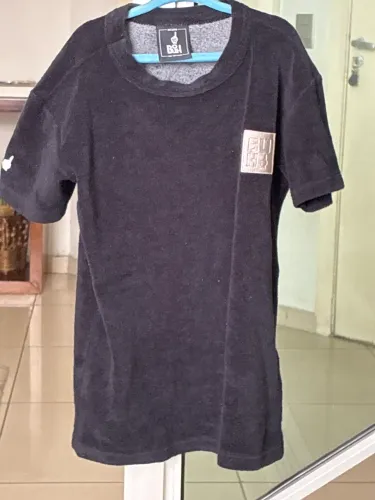 Blusa BUH preta TAM 10