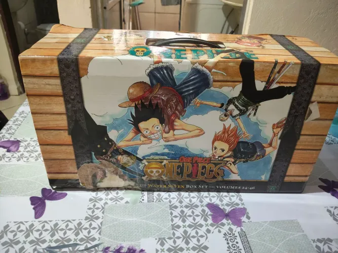 One Piece Box Set 2: Skypiea and Water Seven, Volumes 24-46: Volumes 24-46