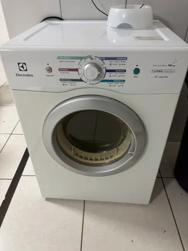 Secadora de roupas Eletrolux 10kg