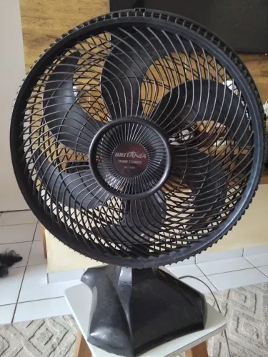 Ventilador de mesa 40cm Marca Britânia