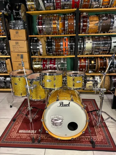 Bateria Pearl Masters Maple MCT impecável 