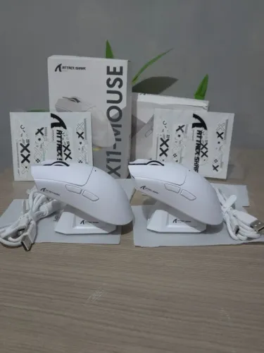 Mouse Gamer Attack Shark X11 - Tri-Mode com DOCK