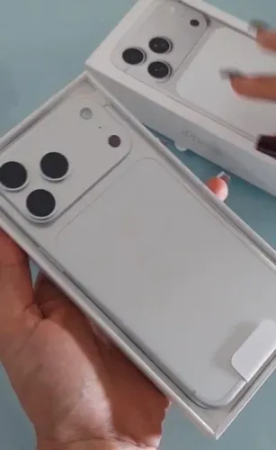 Iphone 17 pro max (Nunca ativado) fora da caixa - 1 ano de garantia