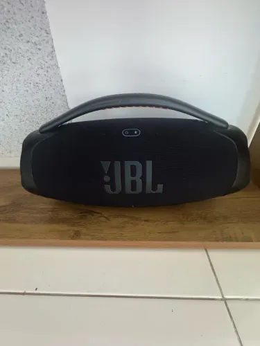 Vendo uma JBL 3