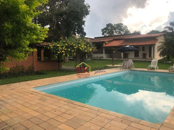 Sítio com 3 dormitórios à venda, 12 m² por R$ 1.620.000 - Chácaras Santa Maria - Jacareí/S