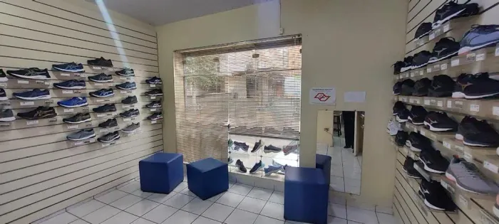Casa para alugar em Campinas, Cambuí, com 9 quartos, com 194 m²