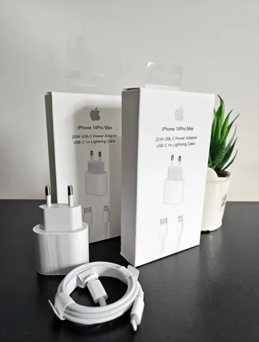 Carregador de IPhone 20W + cabo lacrado completo