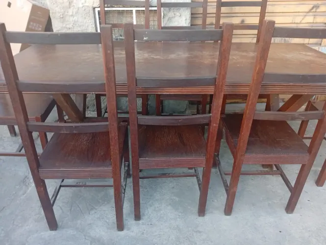 Mesa grande com 8 cadeiras de sucupira