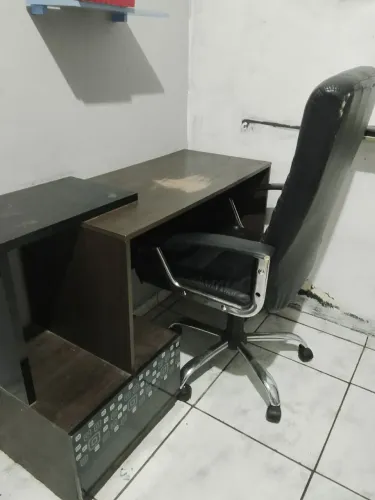 Mesa de escritório e cadeira! - Aceito ofertas!