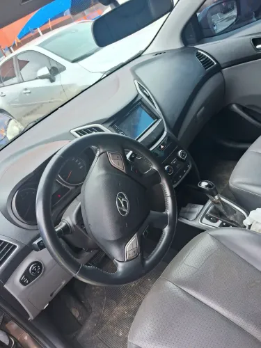 Hyundai HB20S Premium 1.6 Flex 16V Aut. 4P 2016
