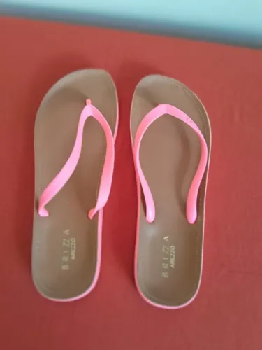 chinelo Arezzo linha Brizza