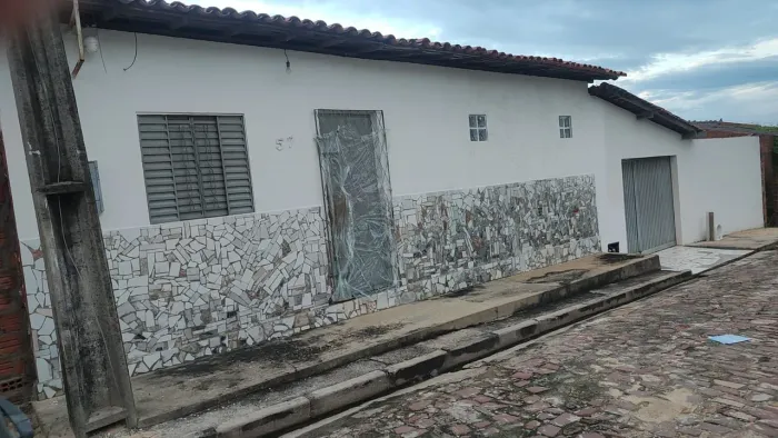 Casa disponível imobiliada