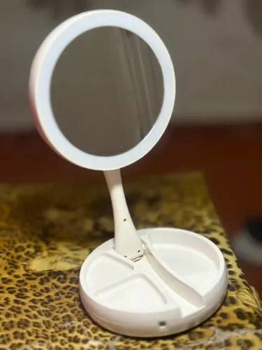 Espelho dobravel de mesa