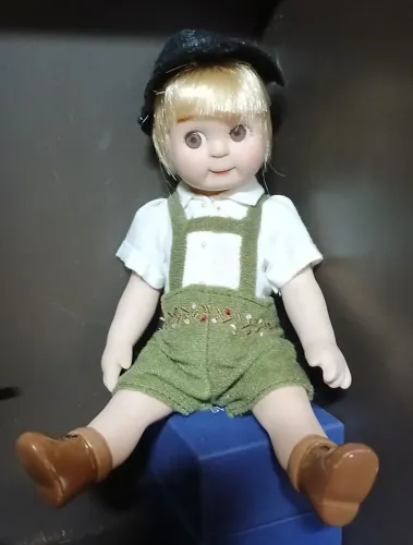 Boneco porcelana Joãozinho