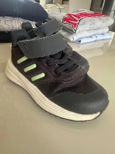 Tênis adidas menino 24