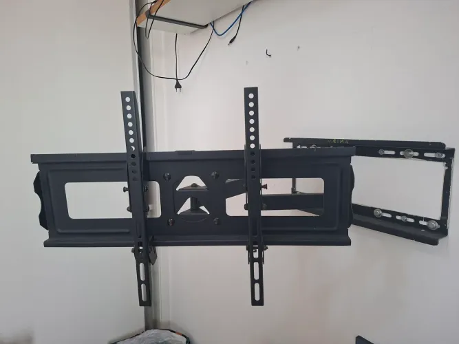 Suporte de TV triarticulado reforçado usado de 32 a 80 polegadas