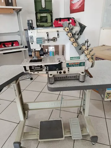 Catraca 4 Agulhas Siruba Seminova com Direct Drive 
