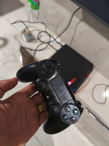 TENHO ESSE PS4 SLIM DE 1TB BUSCO TROCA EM PC GAMER 