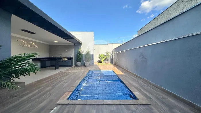 Casa em condomínio com 03 Quartos sendo 03 Suítes para Alugar, 211 m² construídos - Jardim