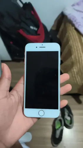 1 Motorola 1 iPhone 7