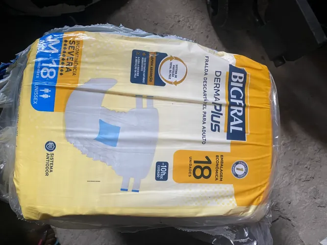 Fralda geriátrica Bigfral, M 18 unidades. Valor 50 cada pacote 