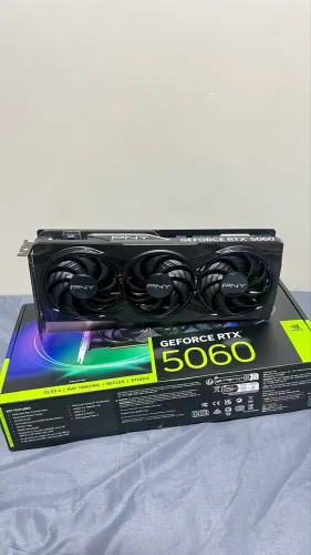 RTX 5060 PNY Epic X Triple Fan Nova