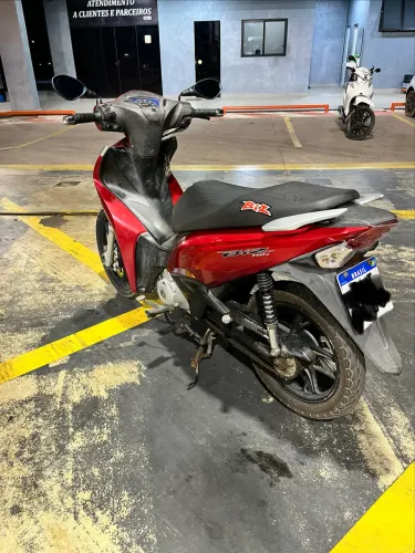 Honda Biz 110i - Econômica, conservada e pronta para rodar