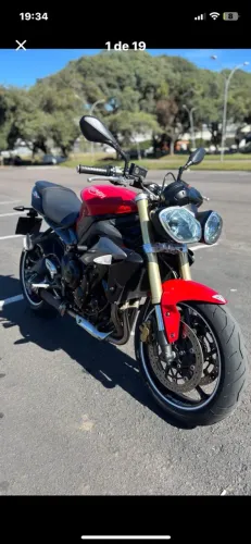 Triumph Street Triple 675 2014 modelo 20115