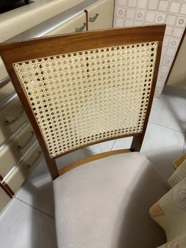 Empalhador de cadeiras 