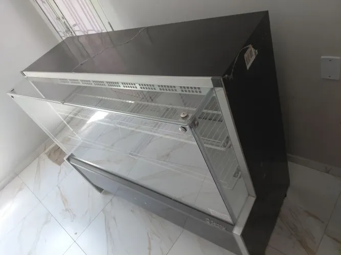 Vitrine refrigerada expositora