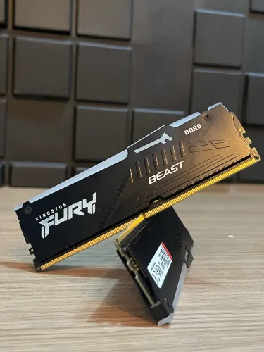 MEMÓRIA RAM KINGSTON FURY RGB 2X16GB 32GB 3.200MHZ