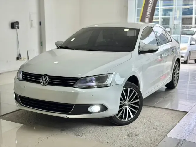 JETTA HIGHLINE 2.0 TSI AT 2014 (LEILÃO BANCO NÃO CONSTA DOCUMENTO)
