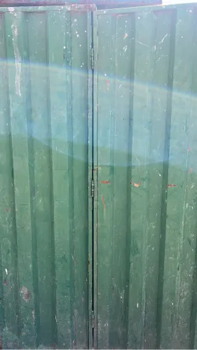 Portão de Ferro Galvanizado / Chapa Ondulada (Estilo Container) ?