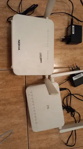 Vendo dois roteador semi novo