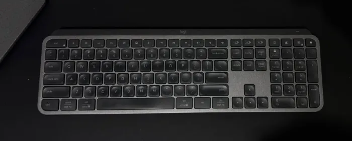 Logitech MX Keys S Grafite (Na caixa - Comprado em Fev/2026)