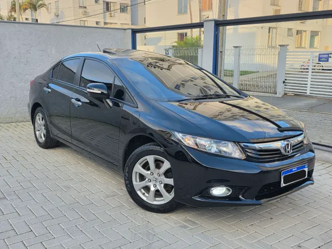 Honda Civic Sedan EXS 1.8/1.8 Flex 16V Aut. 4P 2012